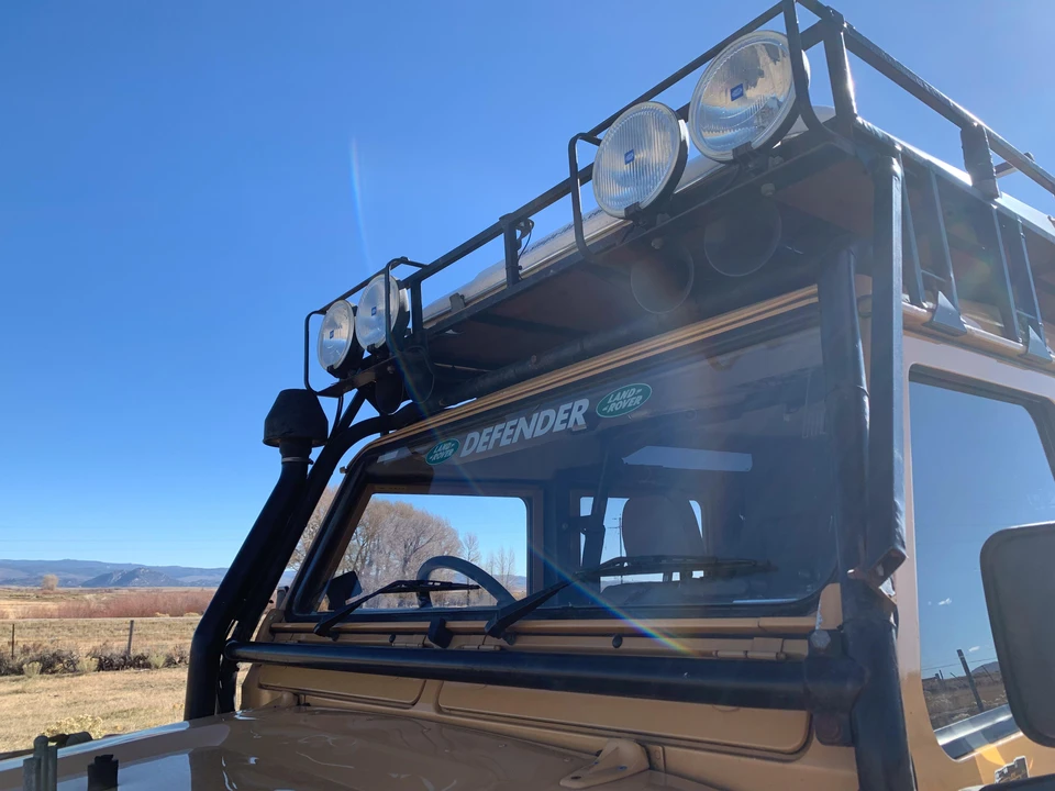 1998 Land Rover Defender 110 - Image 19 of 31