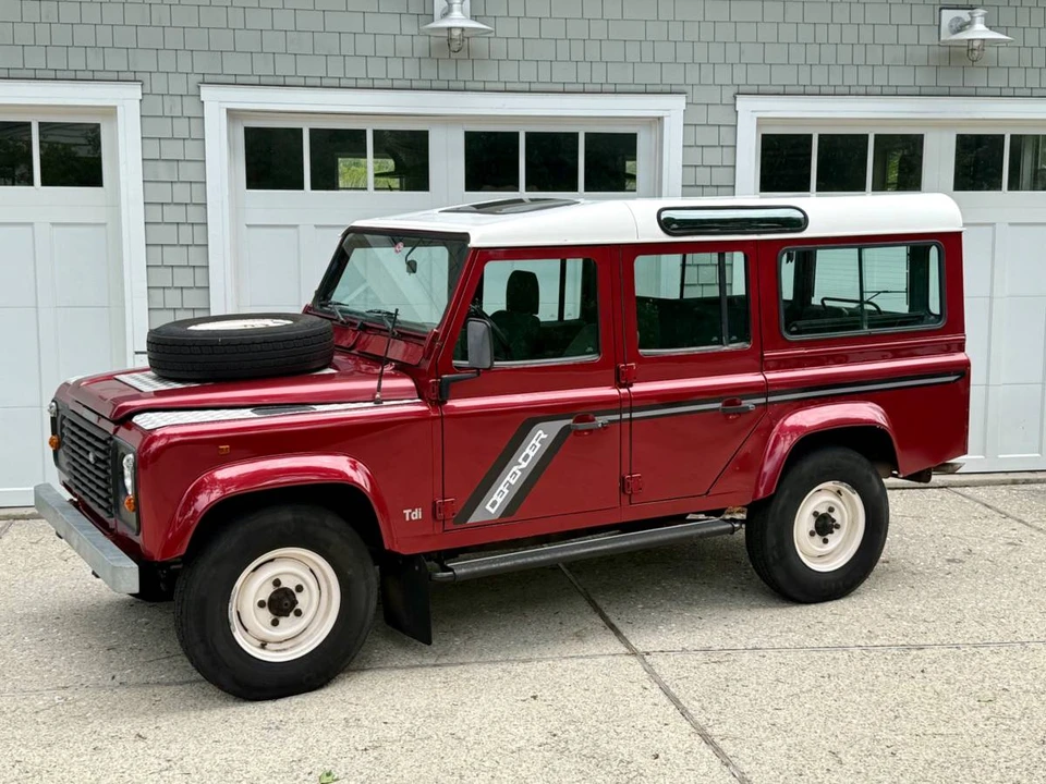 1998 Land Rover Defender 110 - Image 2 of 13