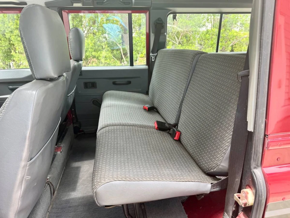 1998 Land Rover Defender 110 - Image 10 of 13