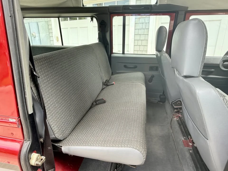 1998 Land Rover Defender 110 - Image 8 of 16