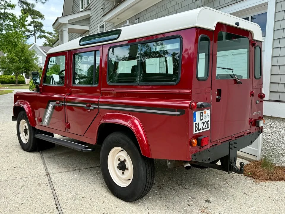 1998 Land Rover Defender 110 - Image 7 of 17