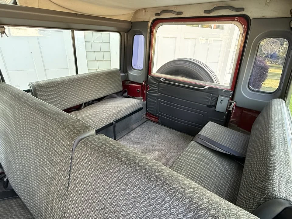 1998 Land Rover Defender 110 - Image 8 of 14