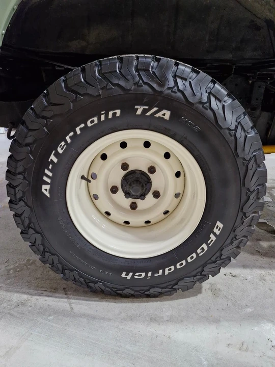 1998 Land Rover Defender 110 - Image 14 of 31
