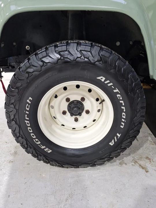 1998 Land Rover Defender 110 - Image 16 of 31