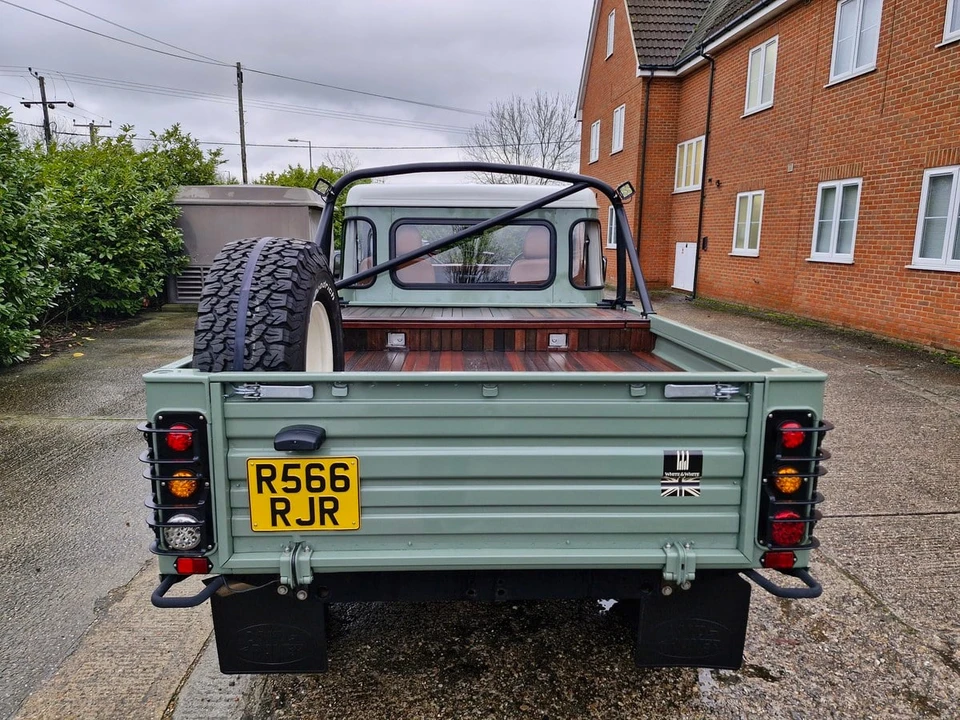 1998 Land Rover Defender 110 - Image 10 of 31