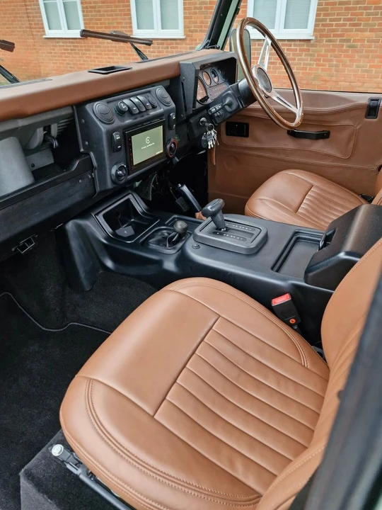 1998 Land Rover Defender 110 - Image 27 of 31