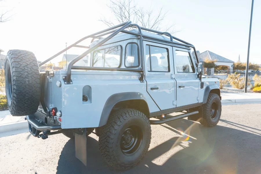 1998 Land Rover Defender 110 - Image 18 of 31