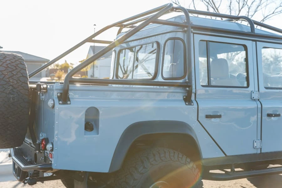 1998 Land Rover Defender 110 - Image 11 of 31