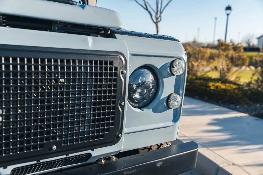 1998 Land Rover Defender 110 - Image 20 of 31