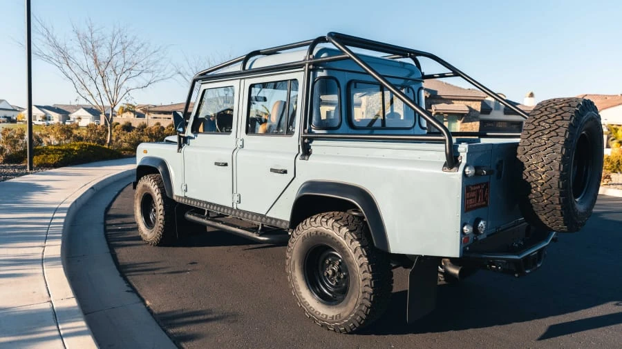 1998 Land Rover Defender 110 - Image 2 of 31