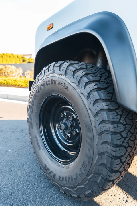 1998 Land Rover Defender 110 - Image 19 of 31
