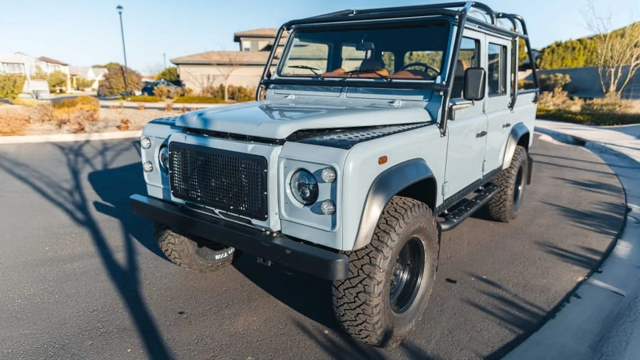 1998 Land Rover Defender 110 - Image 5 of 31