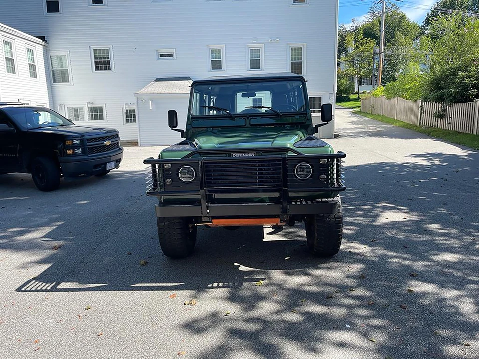 1998 Land Rover Defender 110 - Image 8 of 31