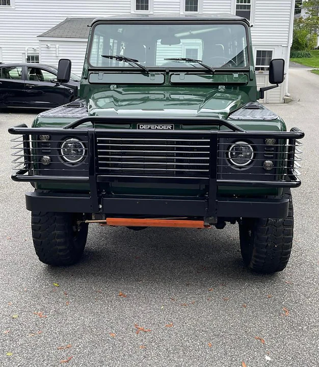 1998 Land Rover Defender 110 - Image 7 of 31