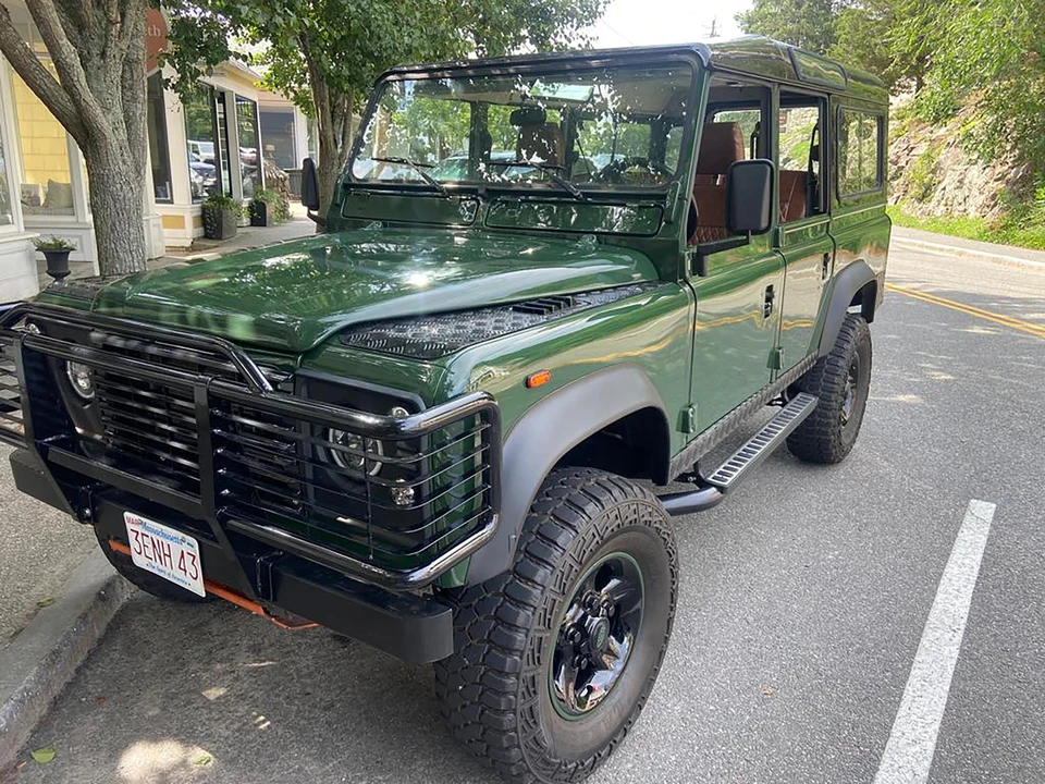 1998 Land Rover Defender 110 - Image 10 of 31