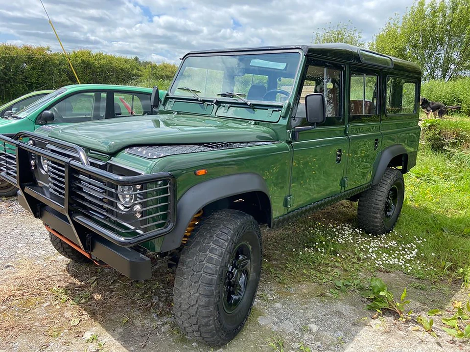 1998 Land Rover Defender 110 - Image 14 of 31