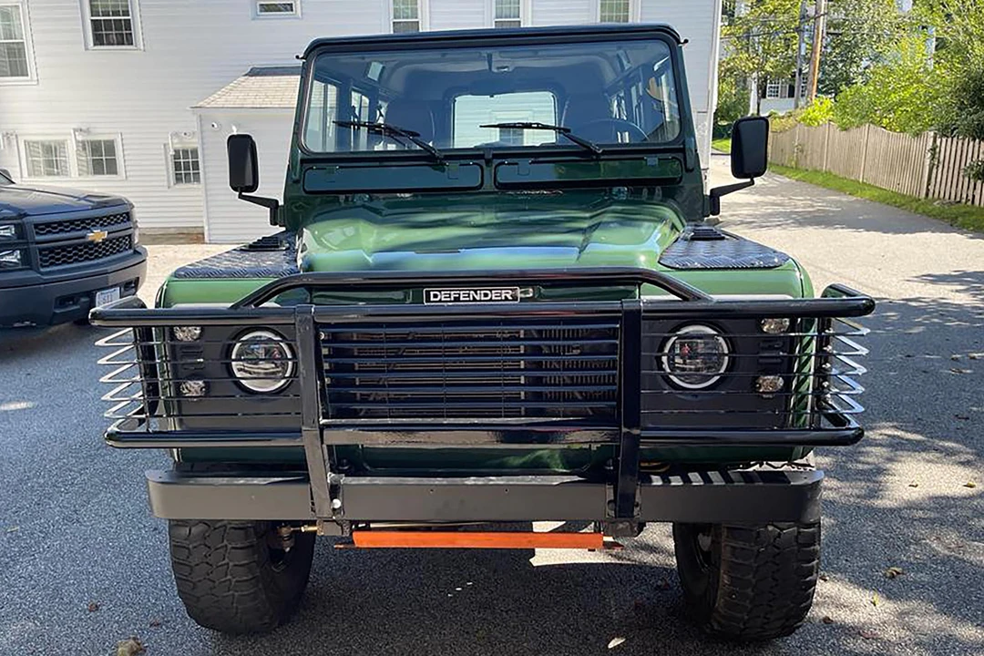 1998 Land Rover Defender 110 - Image 2 of 31