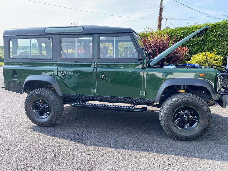 1998 Land Rover Defender 110 - Image 28 of 31