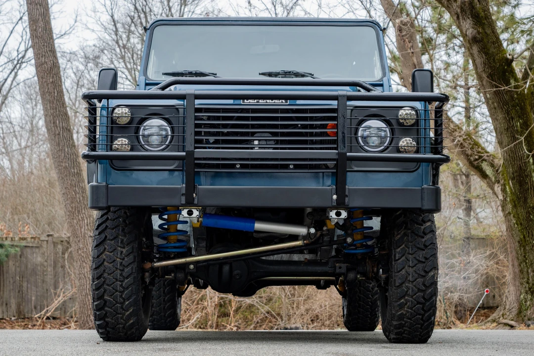 1998 Land Rover Defender 110 - Image 2 of 31
