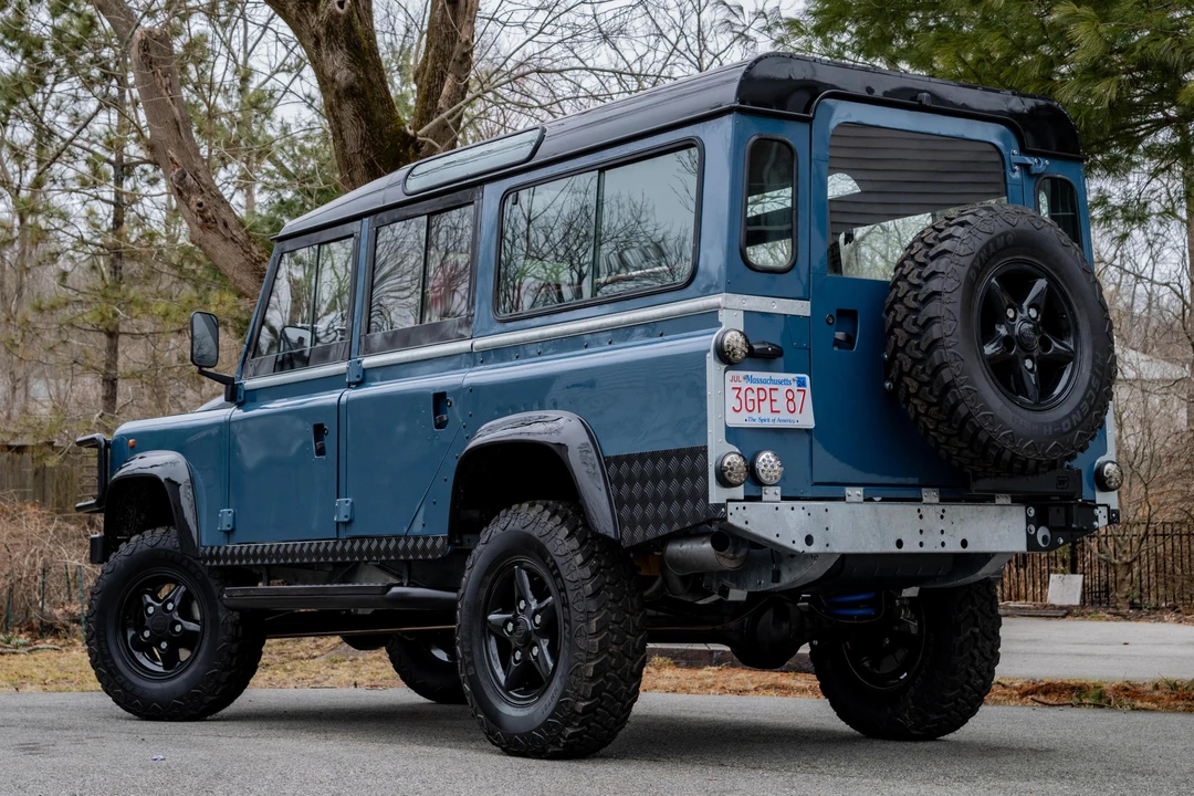1998 Land Rover Defender 110 - Image 4 of 31