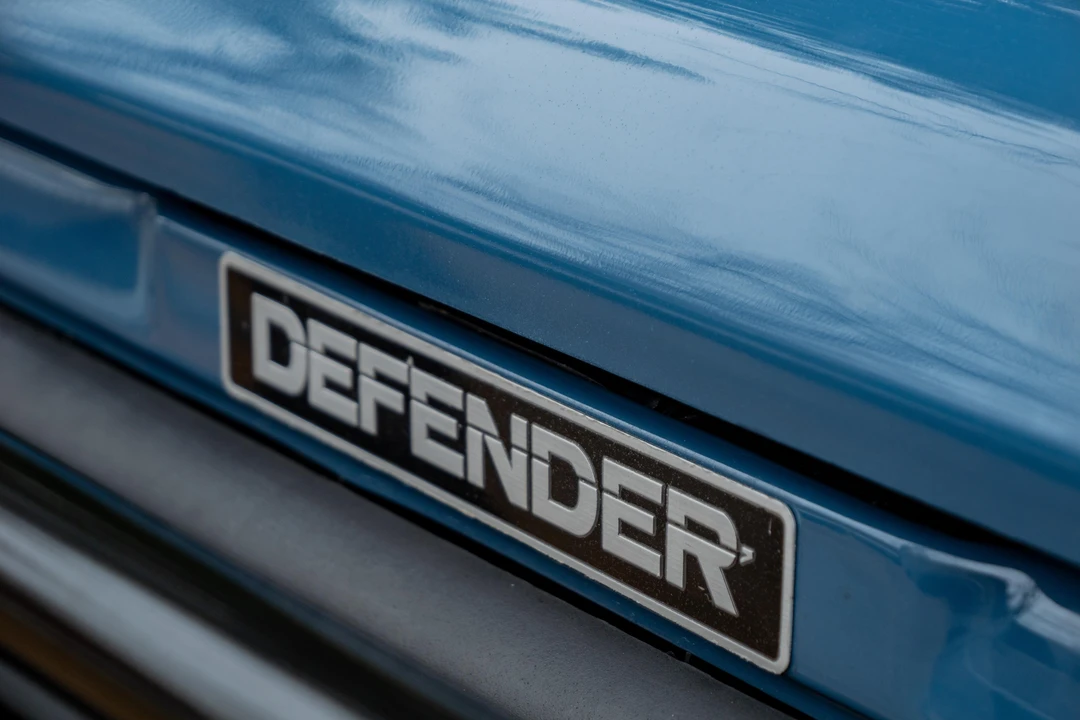 1998 Land Rover Defender 110 - Image 11 of 31
