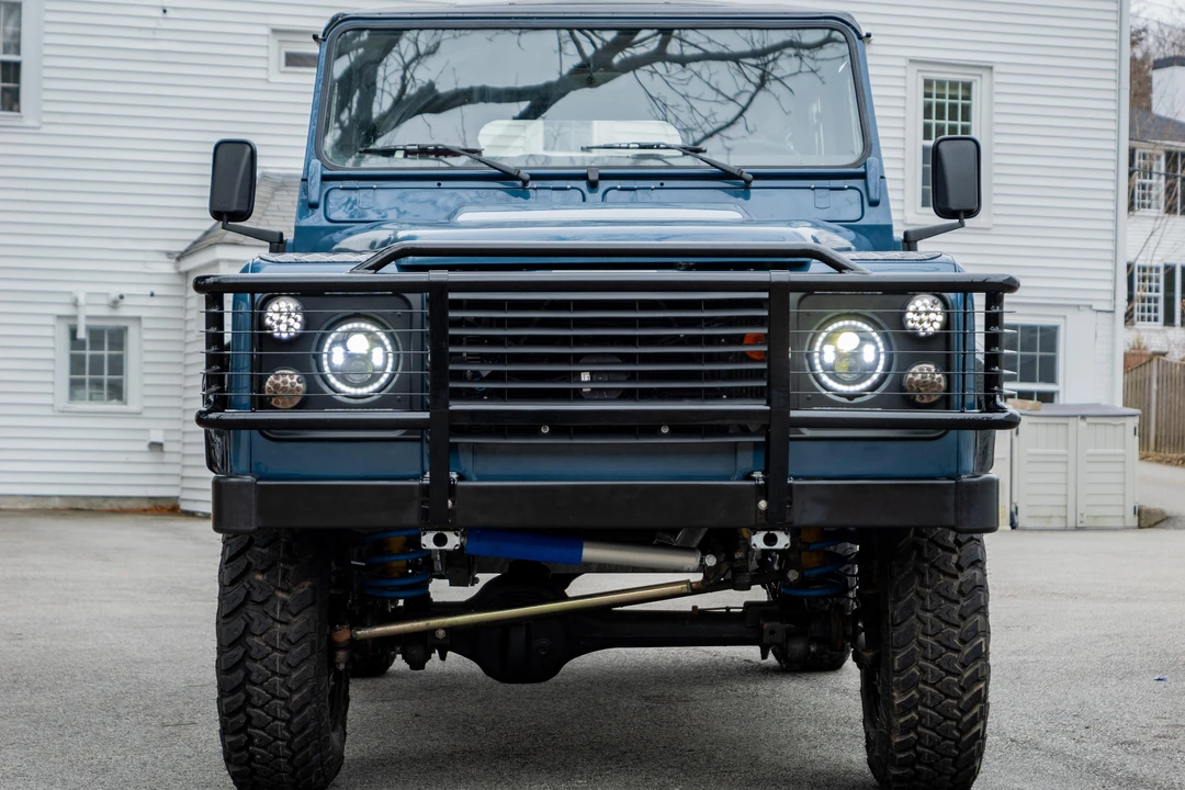1998 Land Rover Defender 110 - Image 6 of 31