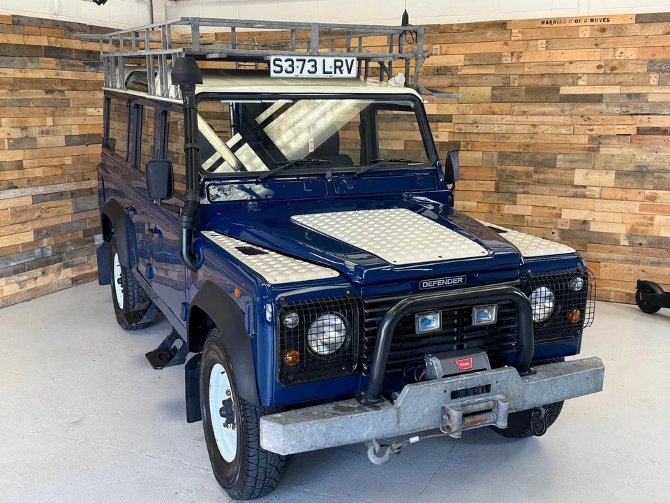 1998 Land Rover Defender 110 - Image 11 of 30