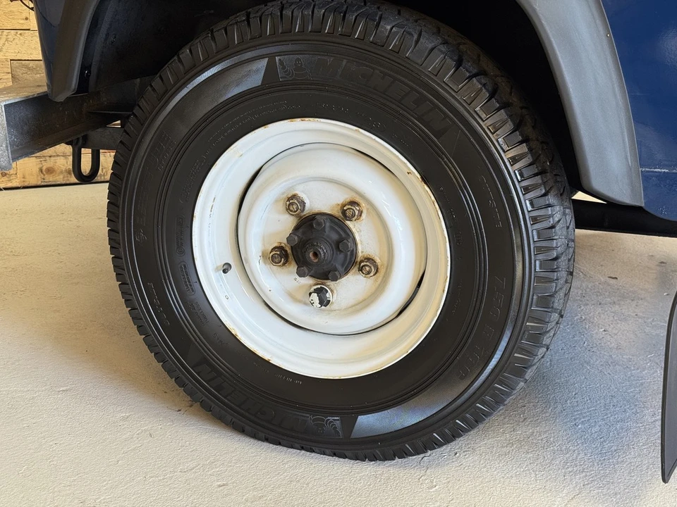 1998 Land Rover Defender 110 - Image 13 of 30