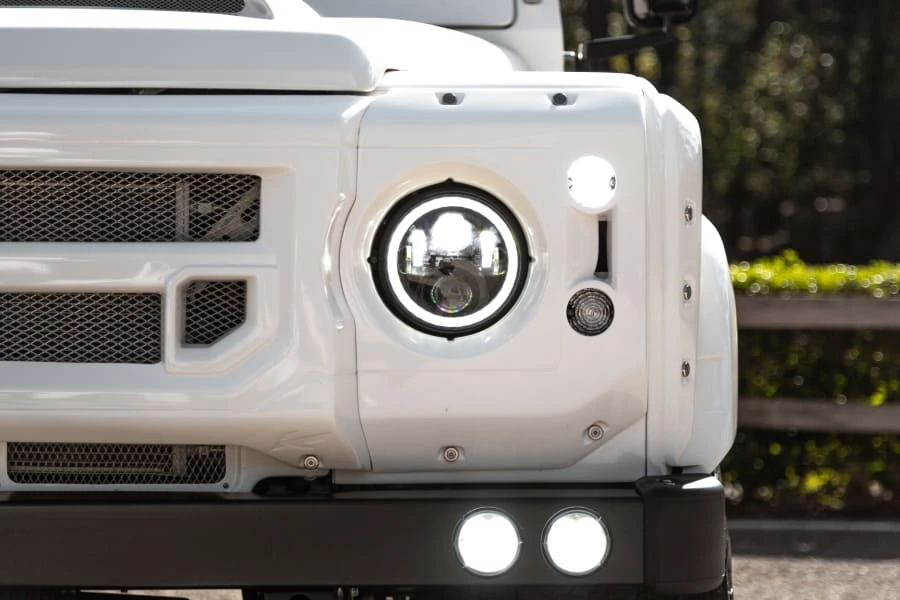 1998 Land Rover Defender 110 - Image 19 of 31