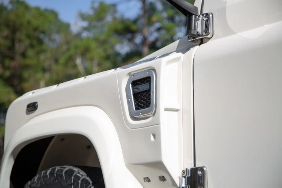1998 Land Rover Defender 110 - Image 9 of 31