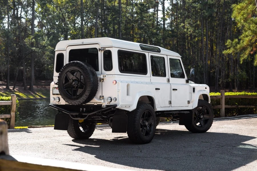1998 Land Rover Defender 110 - Image 3 of 31