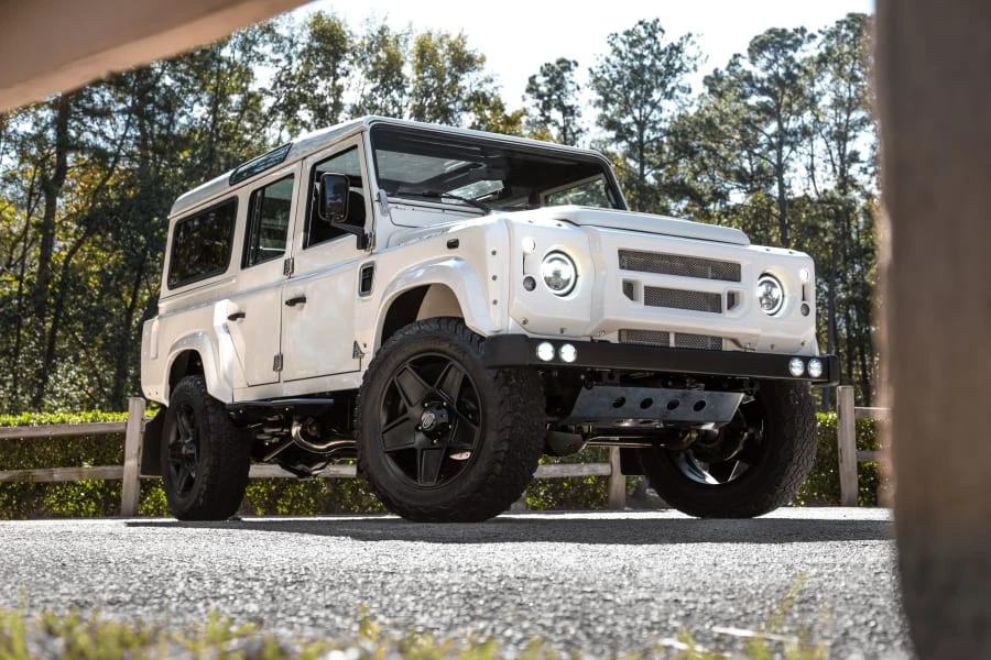 1998 Land Rover Defender 110 - Image 6 of 31
