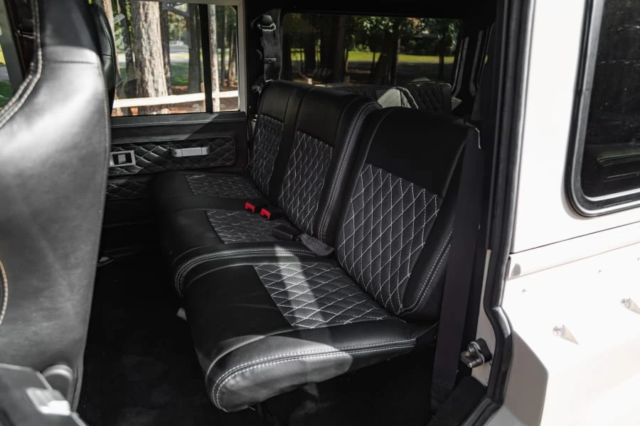 1998 Land Rover Defender 110 - Image 30 of 31