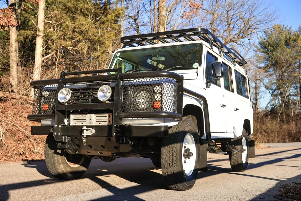 1998 Land Rover Defender 110 - Image 9 of 18