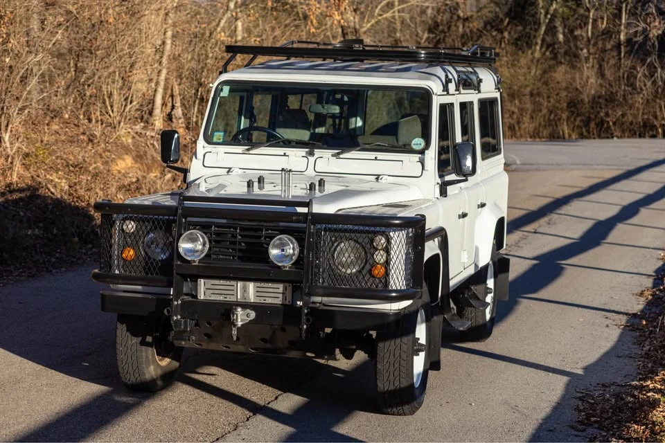1998 Land Rover Defender 110 - Image 5 of 18