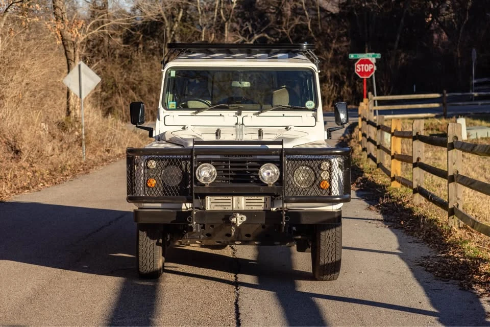 1998 Land Rover Defender 110 - Image 16 of 18