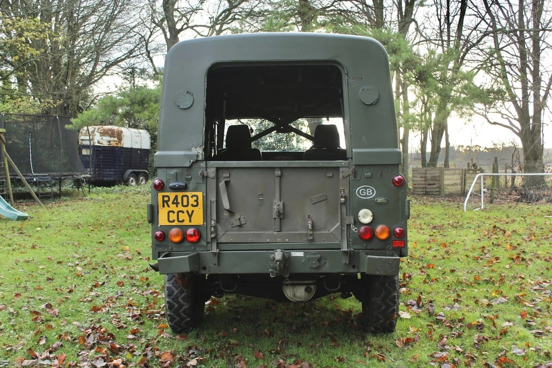 1998 Land Rover Defender 110 - Image 17 of 30