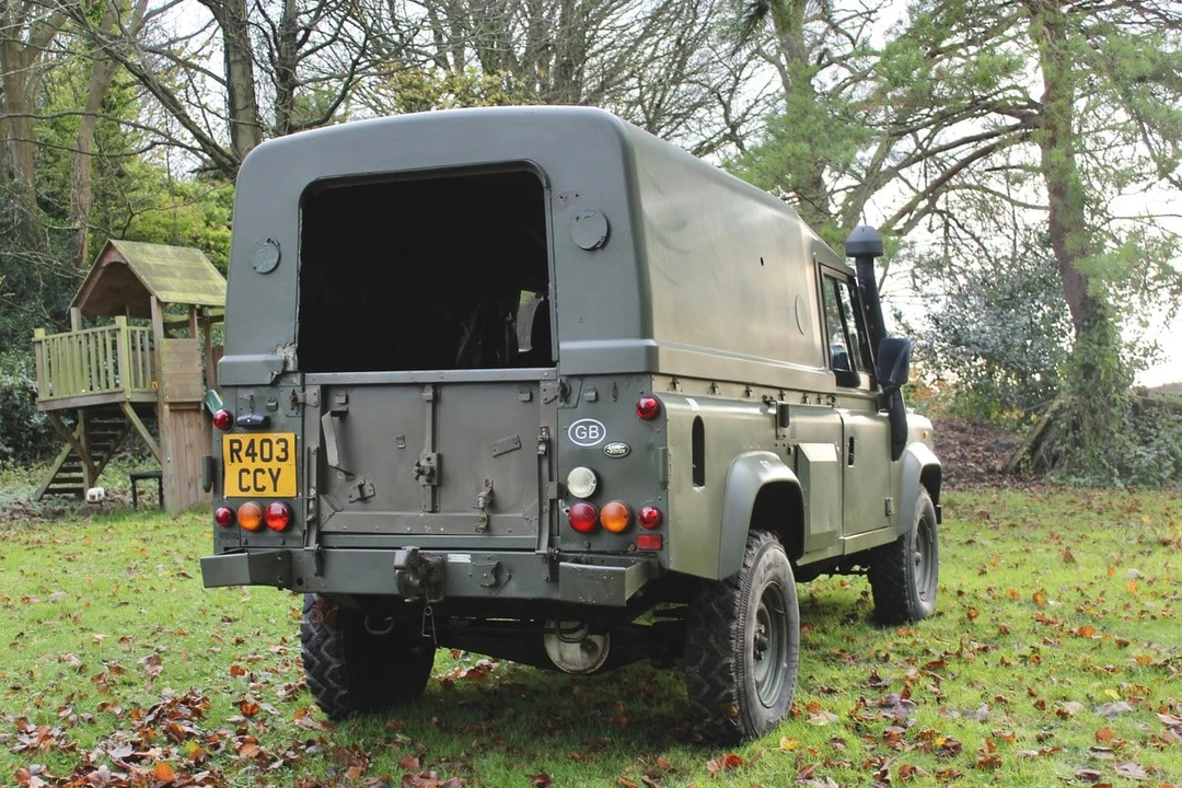1998 Land Rover Defender 110 - Image 14 of 30