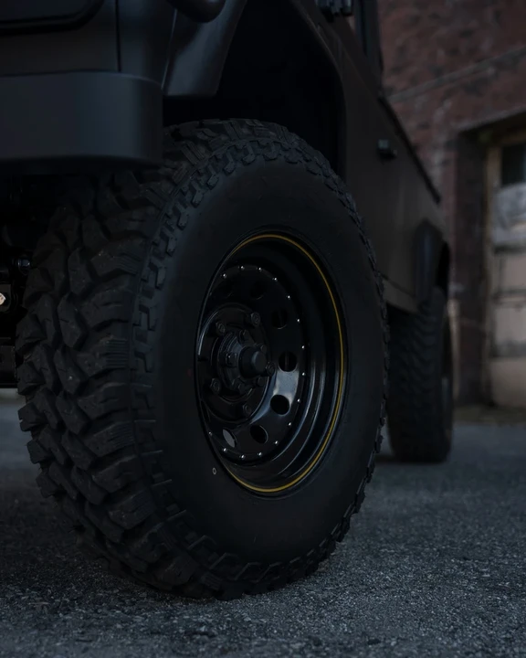 1998 Land Rover Defender 110 - Image 6 of 21