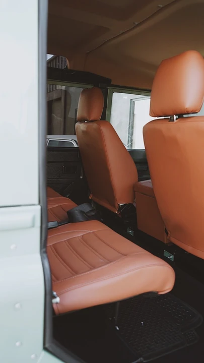 1998 Land Rover Defender 110 - Image 17 of 21