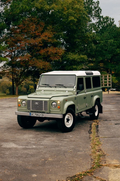 1998 Land Rover Defender 110 - Image 2 of 21