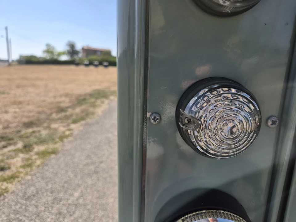 1998 Land Rover Defender 130 - Image 18 of 31