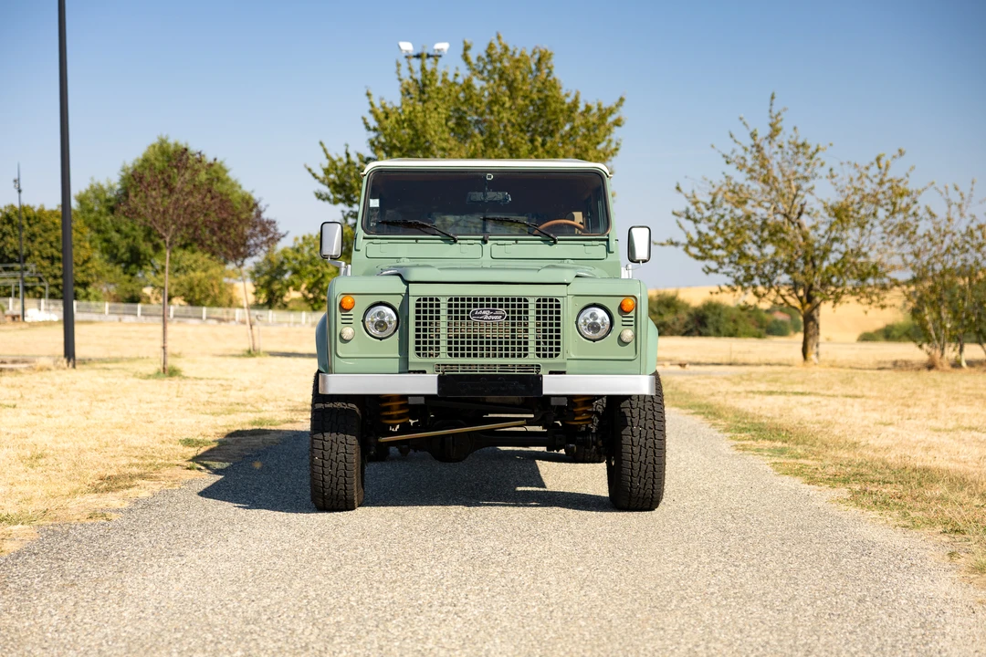 1998 Land Rover Defender 130 - Image 2 of 31