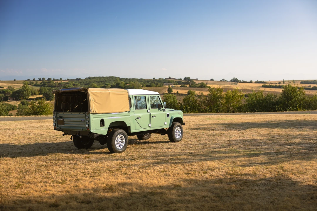 1998 Land Rover Defender 130 - Image 5 of 31