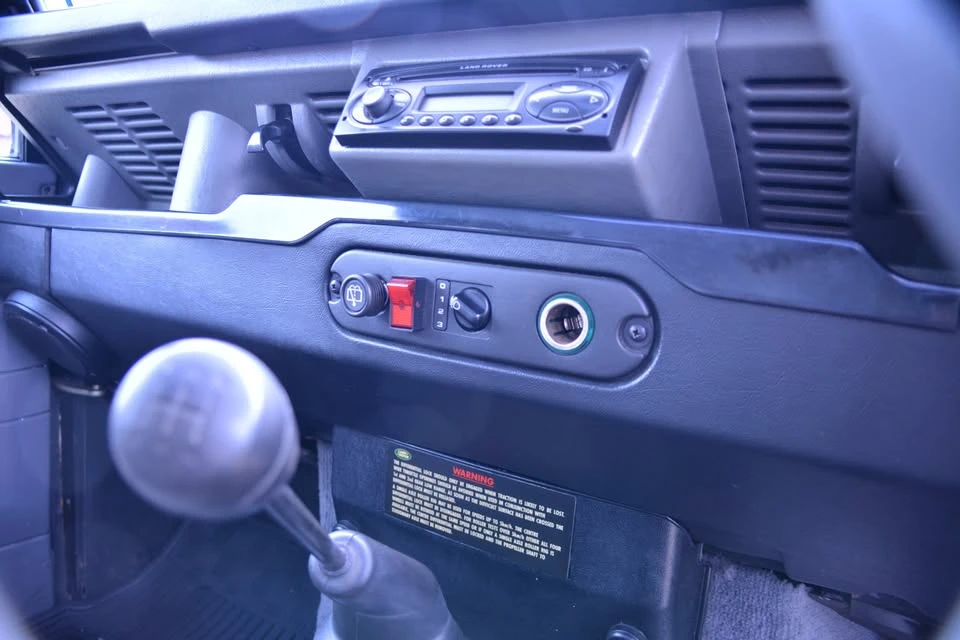 1998 Land Rover Defender - Image 19 of 20