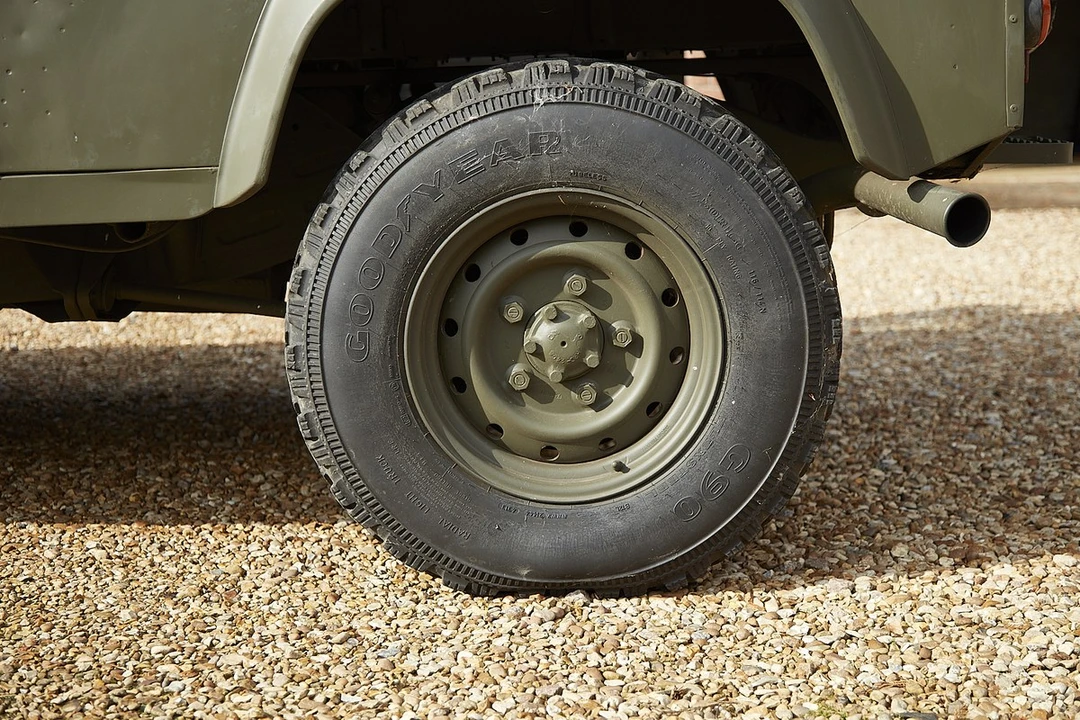 1998 Land Rover Defender 90 - Image 17 of 30
