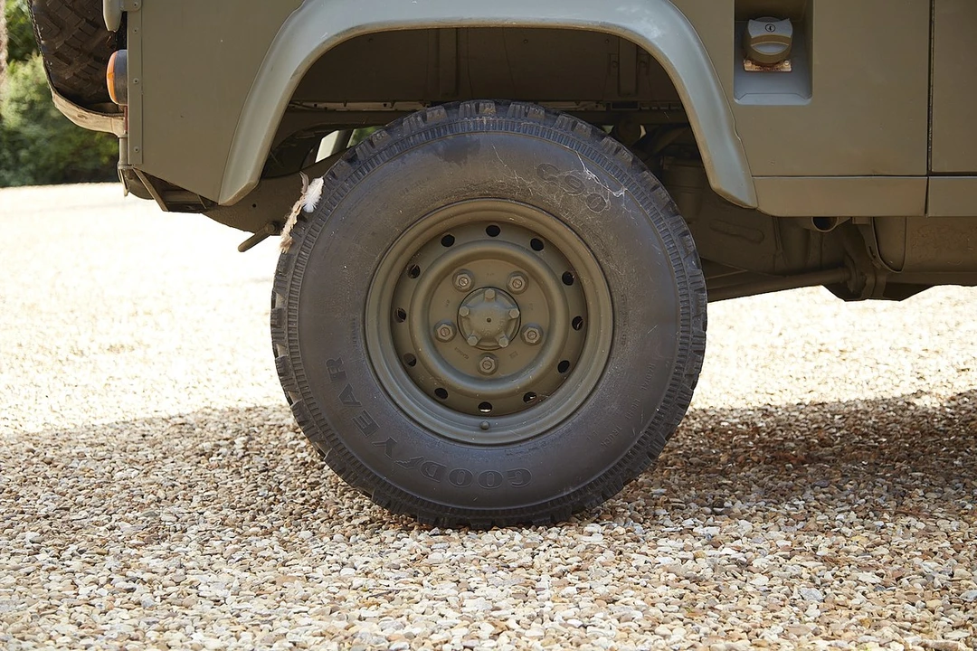 1998 Land Rover Defender 90 - Image 18 of 30