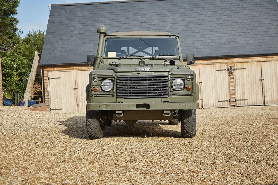 1998 Land Rover Defender 90 - Image 3 of 30