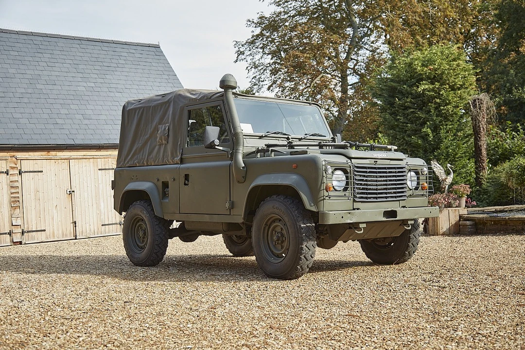 1998 Land Rover Defender 90 - Image 13 of 30