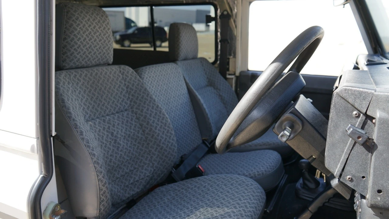 1998 Land Rover Defender 90 - Image 14 of 21